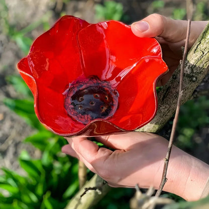 Blomsterformat fågelbad – för fåglar, bin och fjärilar