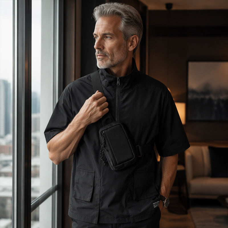 🎒 UrbanBäraren™ – Axelväska för herr – Lätt och vattentålig – Justerbar rem, perfekt för pendling eller resor – Modern och praktisk 💼✨