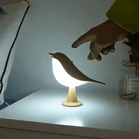 FuglRo™ | En lampe, der bringer natur, lys og ro ind i dit hjem
